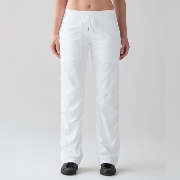 lululemon athletica Pants - LIKE NEW Lululemon Dance Studio Pant III Lined - White - Size 8 Reg